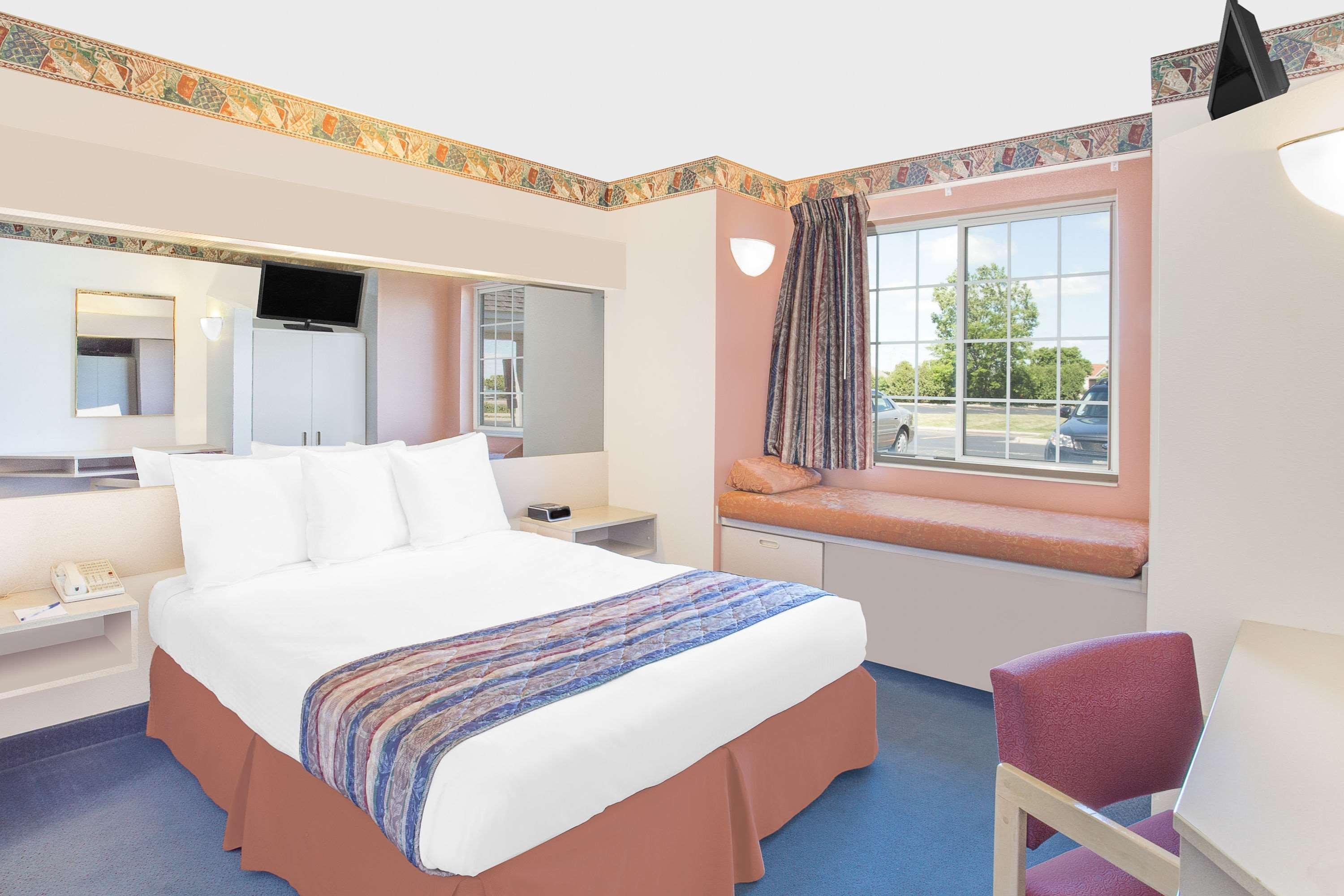Microtel Inn & Suites By Wyndham Fond Du Lac Eksteriør bilde