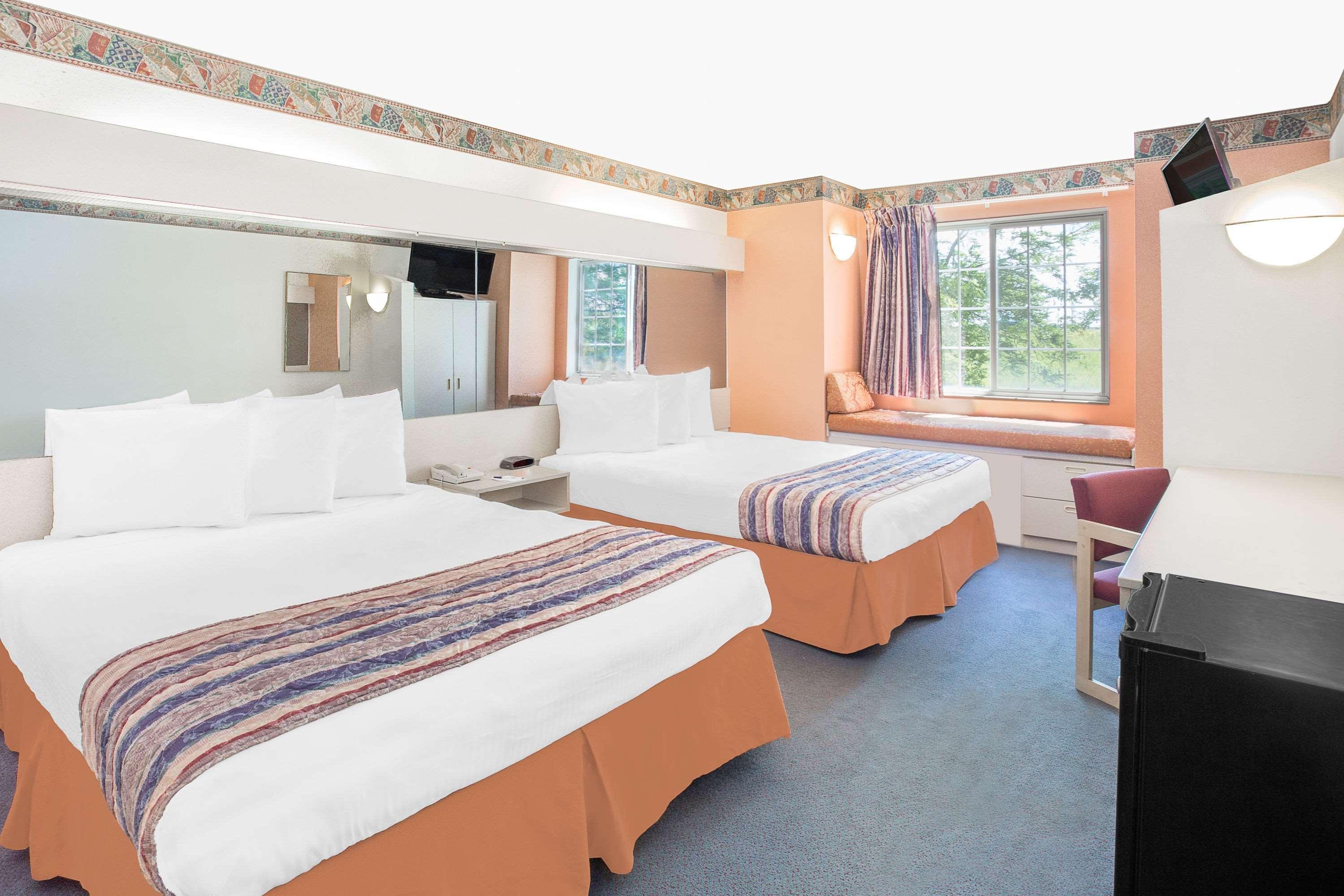 Microtel Inn & Suites By Wyndham Fond Du Lac Eksteriør bilde